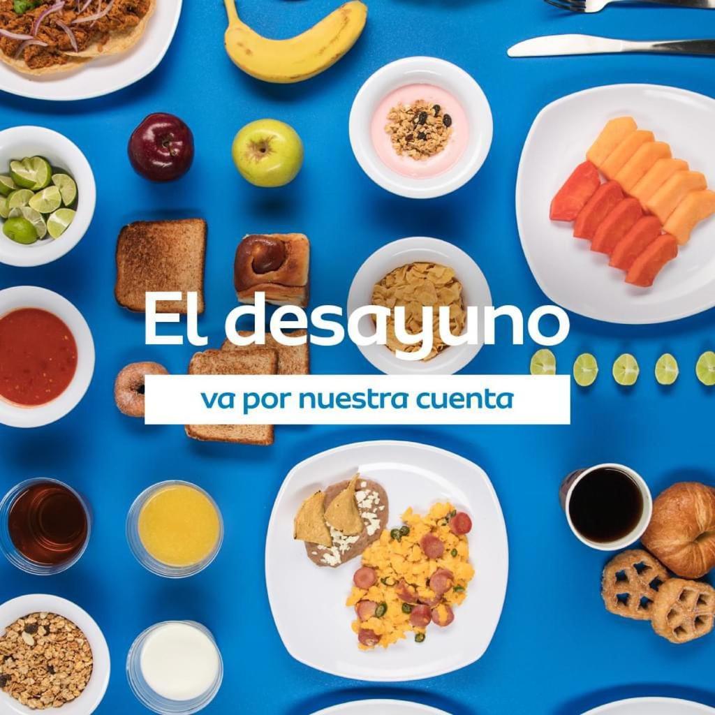 Hotel One Irapuato Esterno foto