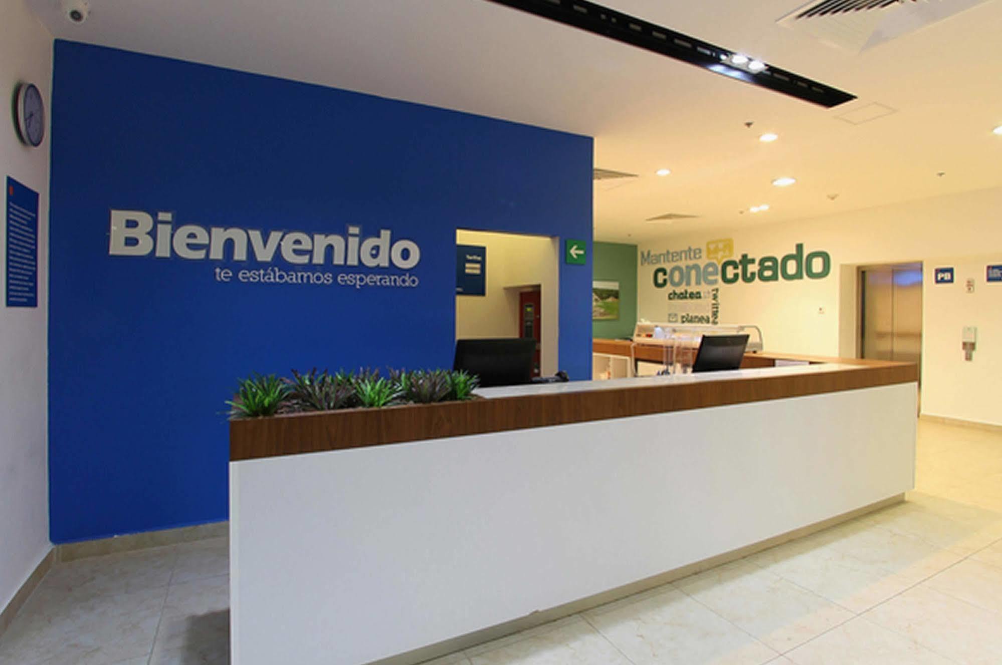 Hotel One Irapuato Esterno foto